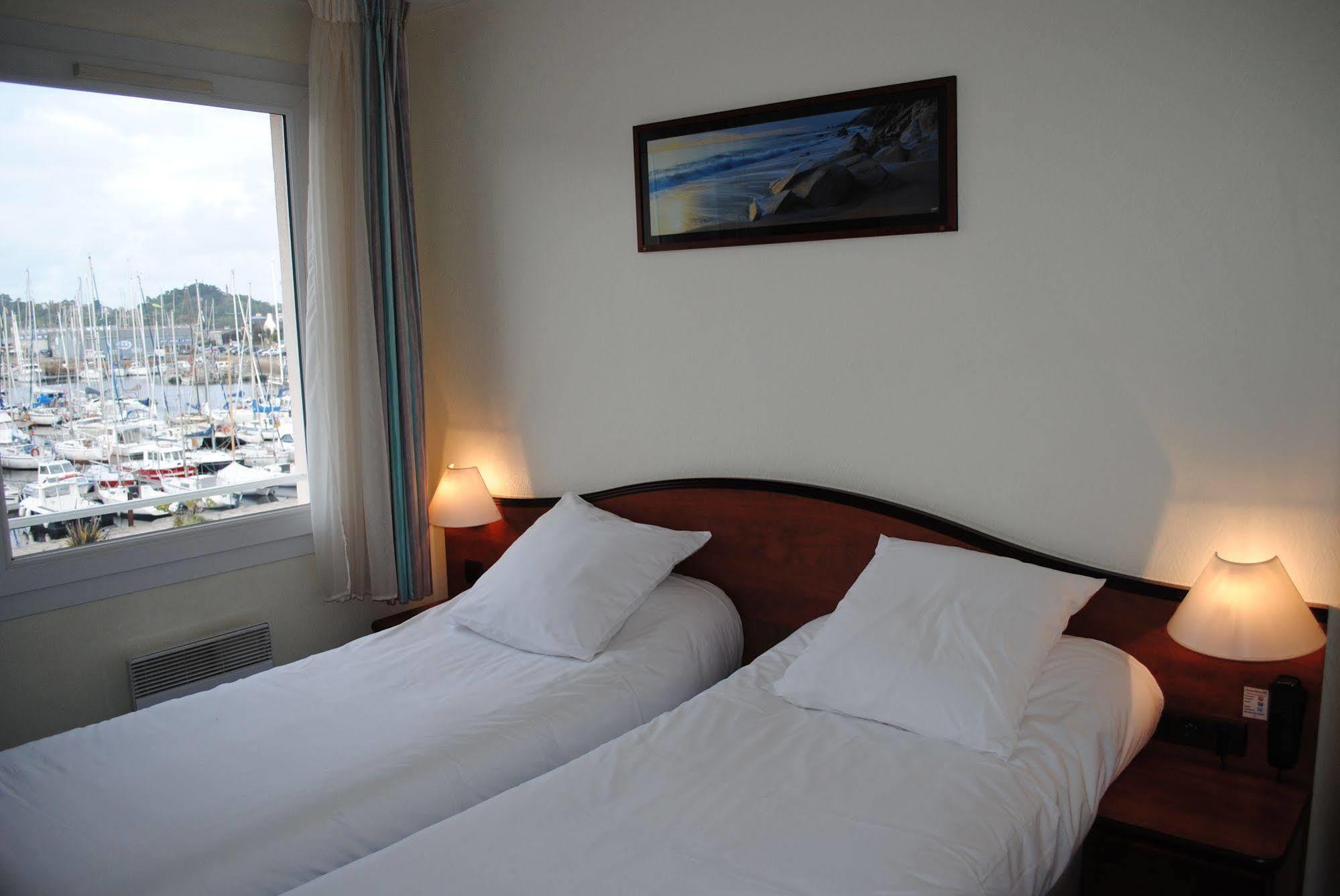 Hotel Le Goelo - Port De 파임폴 외부 사진